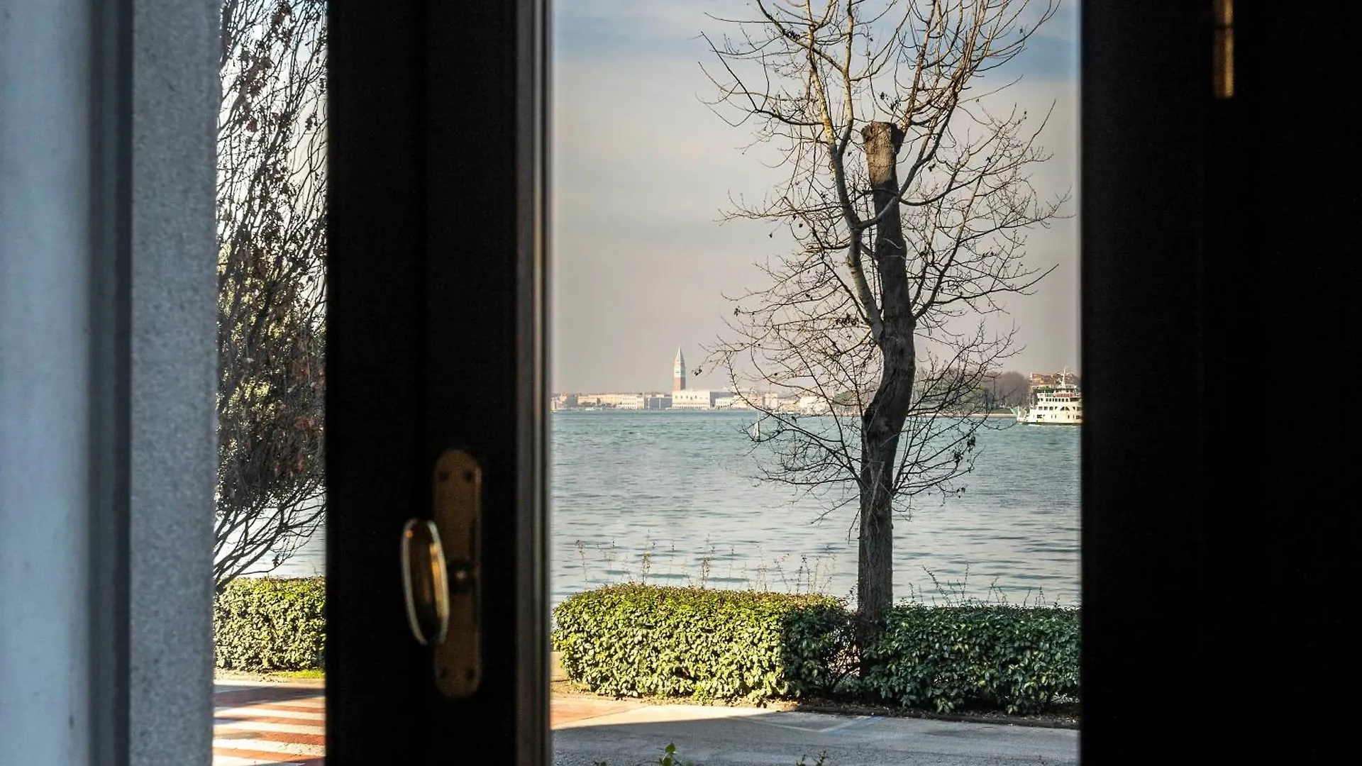 Palazzo Boito Luxury Apartment On Lido With Venice View Венеция-Лидо