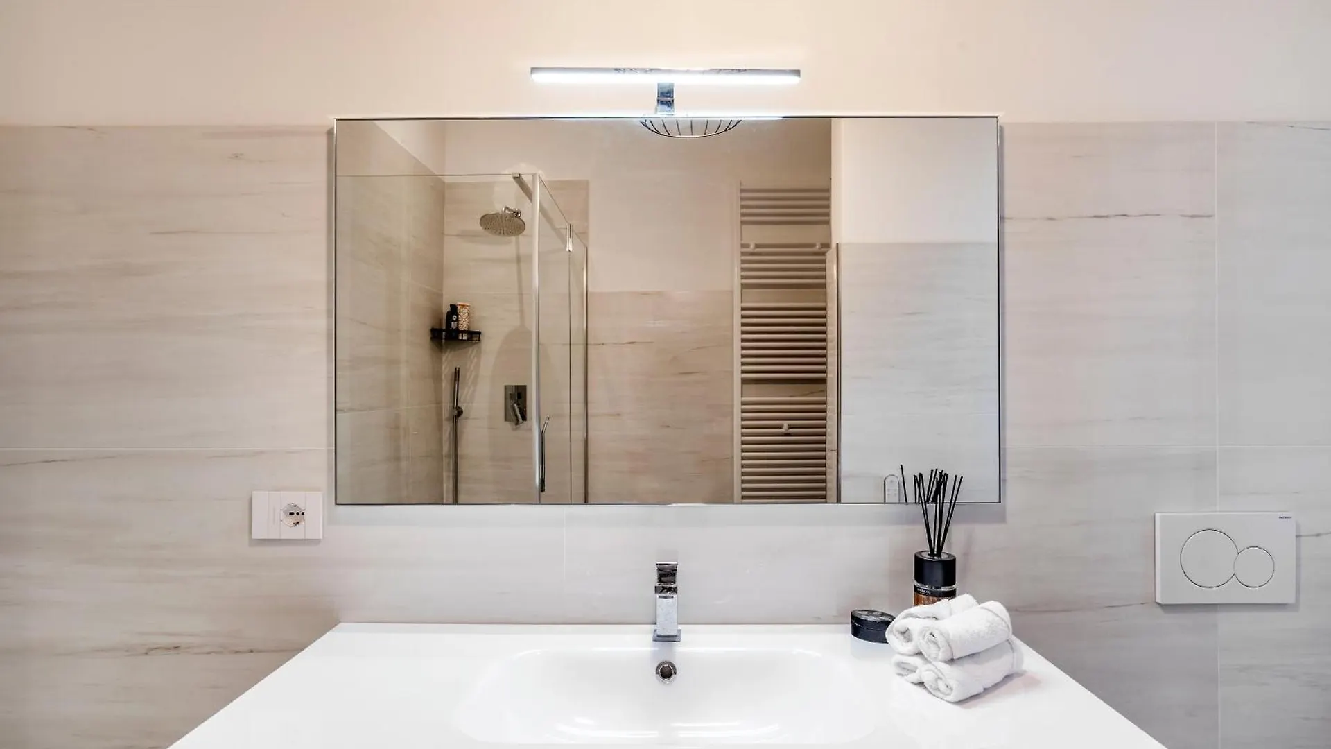 Palazzo Boito Luxury Apartment On Lido With Venice View Венеция-Лидо